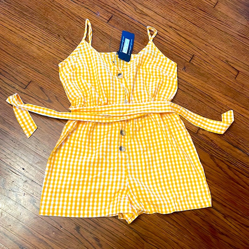 woman’s short overall size 12